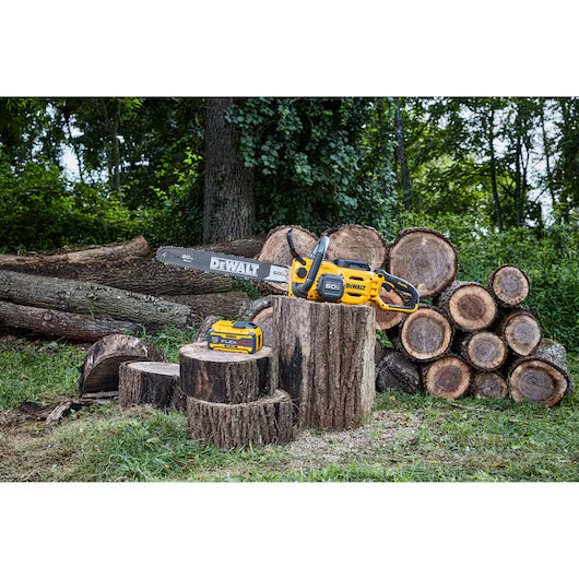 DCCS677Z1 - 60V MAX* 20 in. Brushless Cordless Chainsaw Kit