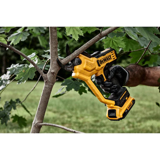 DCPR320B - 20V MAX 1-1/2 in. Cordless Pruner (Tool Only)